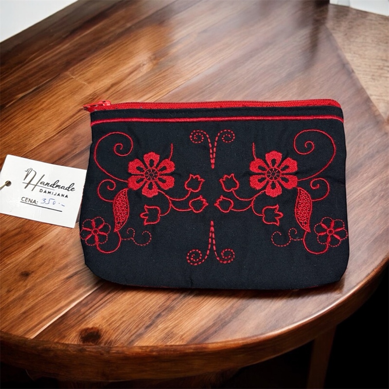 Srdce tradice- Ručně šitý necesér, Kosmetická taštička