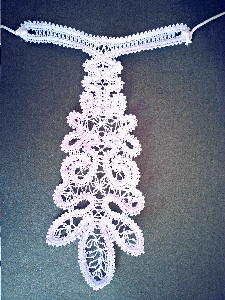 Krajkova kravata, nahrdelnik, rucni prace