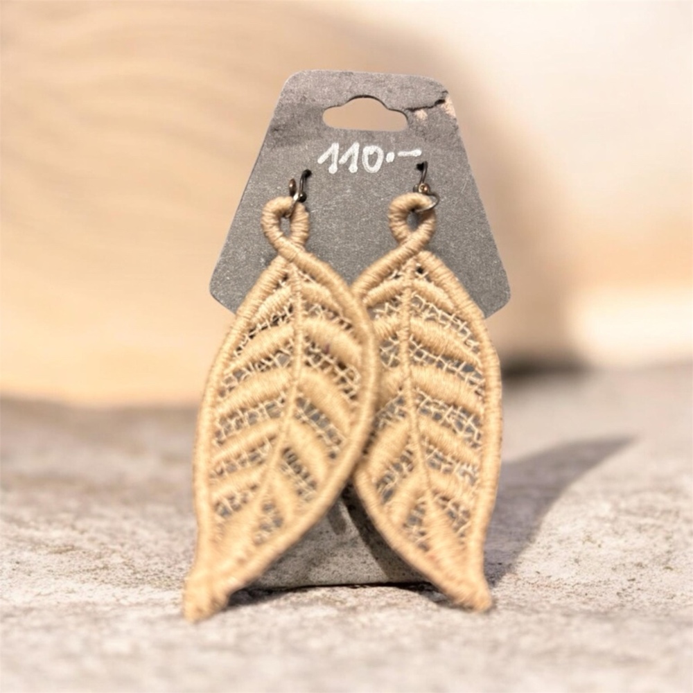 Lněný šelest (Vyšívané boho listy)